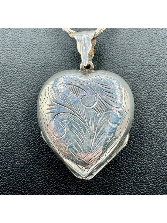 Estate Jewelry - Sterling Silver Quad Heart Locket Engraved Multi Photo 18" Rope Chain 20g